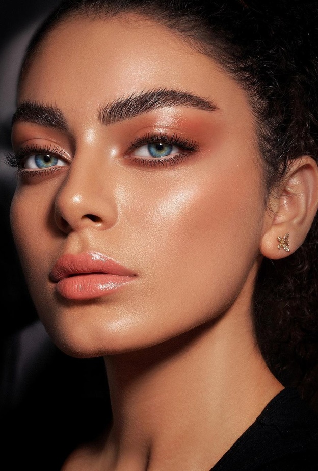 مكياج عيون برتقالي لامع مع خبير التجميل بسام فتوح