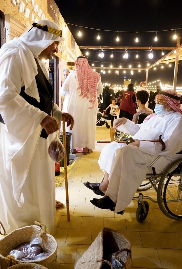 مذاقات شعبية متنوعة لعشاق التراث في "قرية زمان" بموسم الرياض 2021