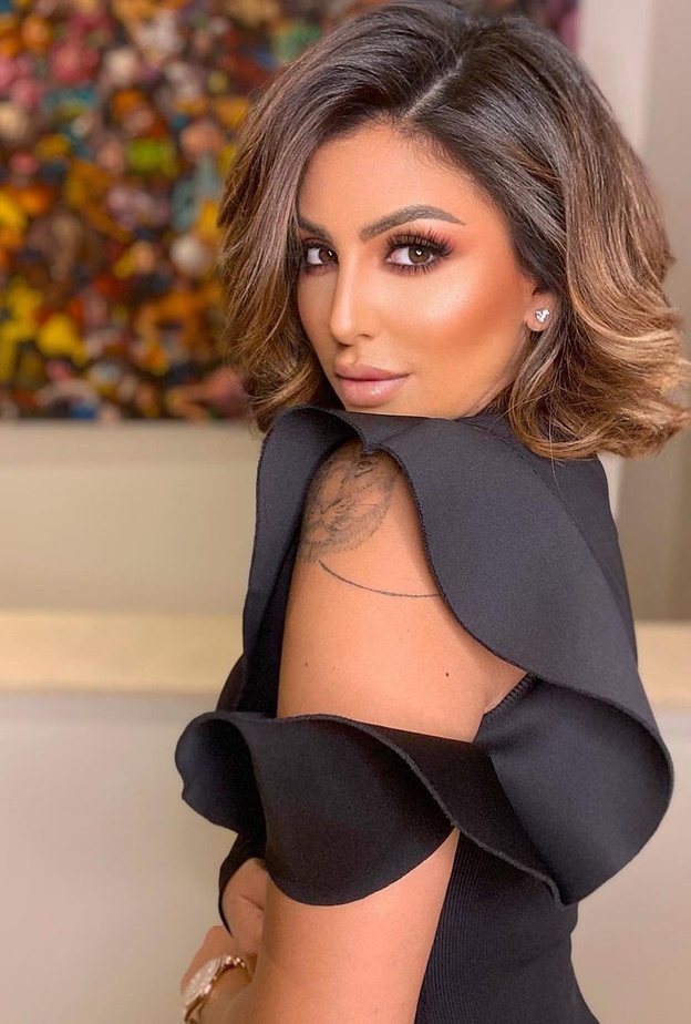 تسريحات شعر قصير لصاحبات الوجه الممتلئ من وحي دانة الطويرش