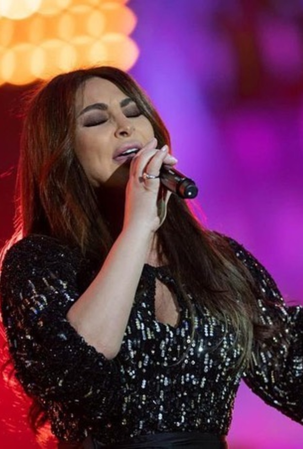 إطلالة إليسا في حفل الرياض