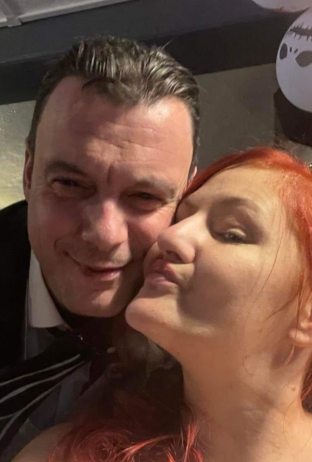 معاناتها الطويلة مع المرض لم تمنعها من الاحتفال بزفافها