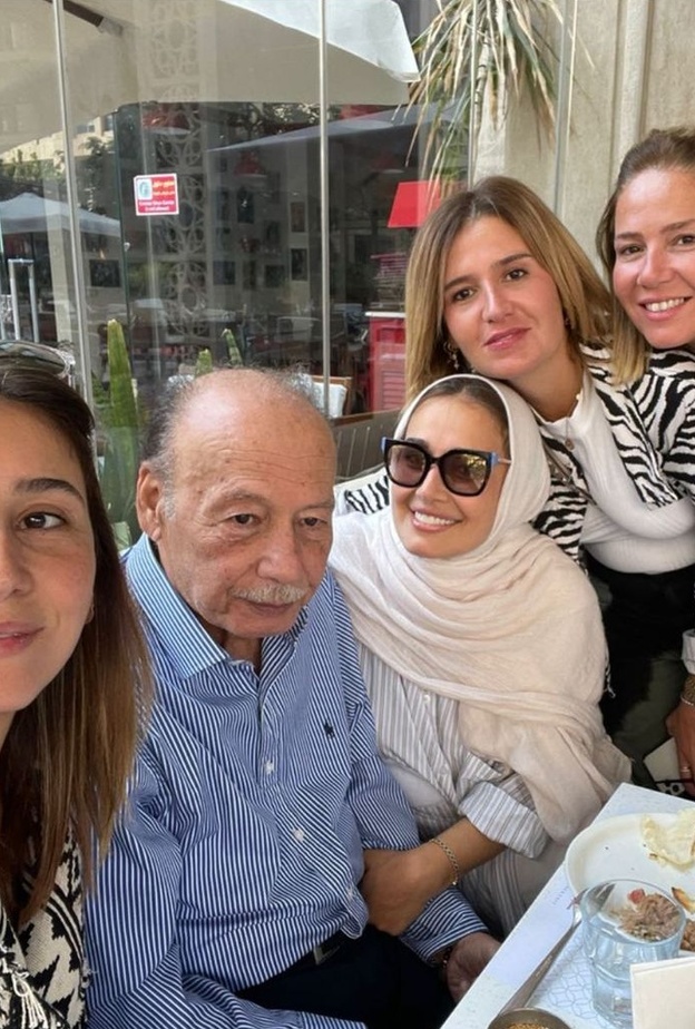 حلا شيحة بأول ظهور لها بالحجاب مع والدها بعد أزمة خلافها معه