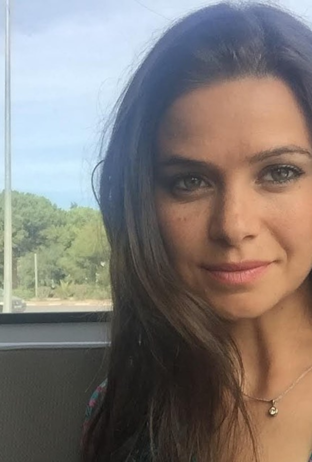 يسرا اللوزي