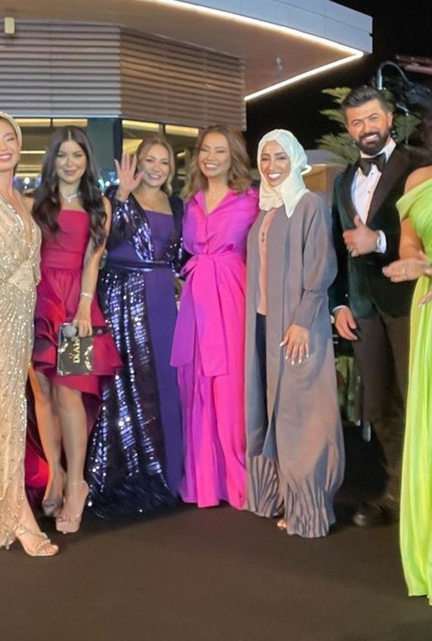 النجوم في حفل مهرجامن ضيافة