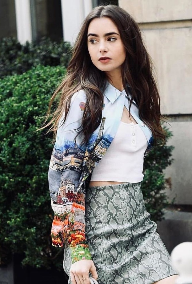 ليلي كولينز