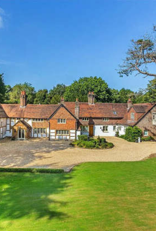 عرض المنزل السابق للدراج الأسطوري باري شين للبيع من ديلي ميل