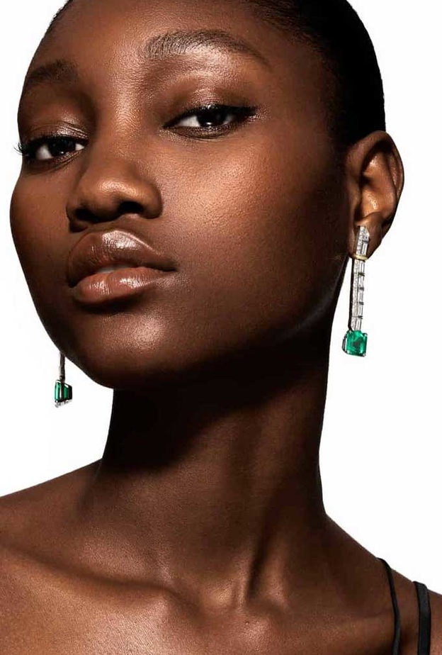 أكثر مجوهرات الزمرد أناقة من أحدث مجموعات المجوهرات