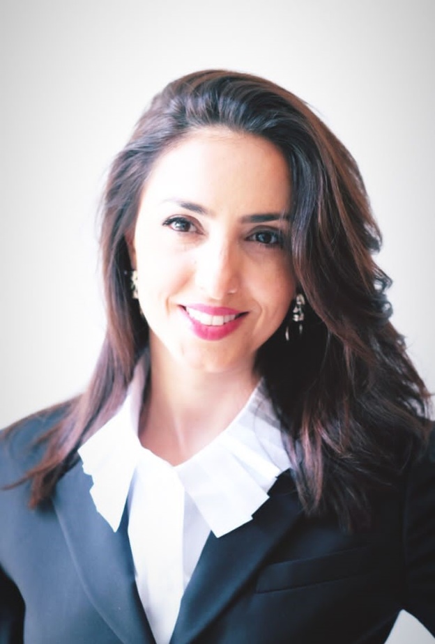 هالة خياط المديرة الاقليمية لآرت دبي