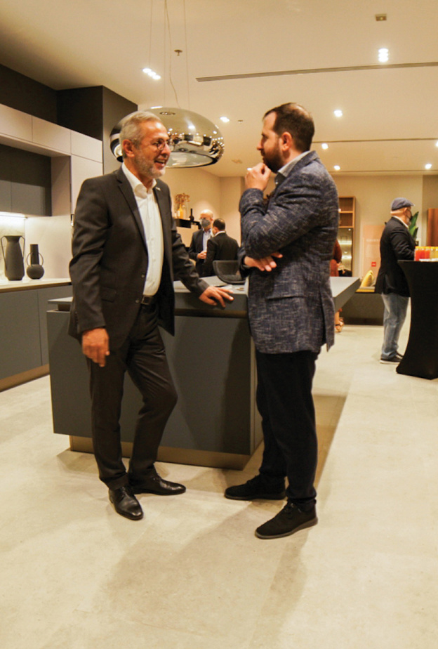 فيبال كاسا تفتتح المتجر الإيطالي الوحيد للأثاث الفردي في دبي من قبل مجموعة الشامسي