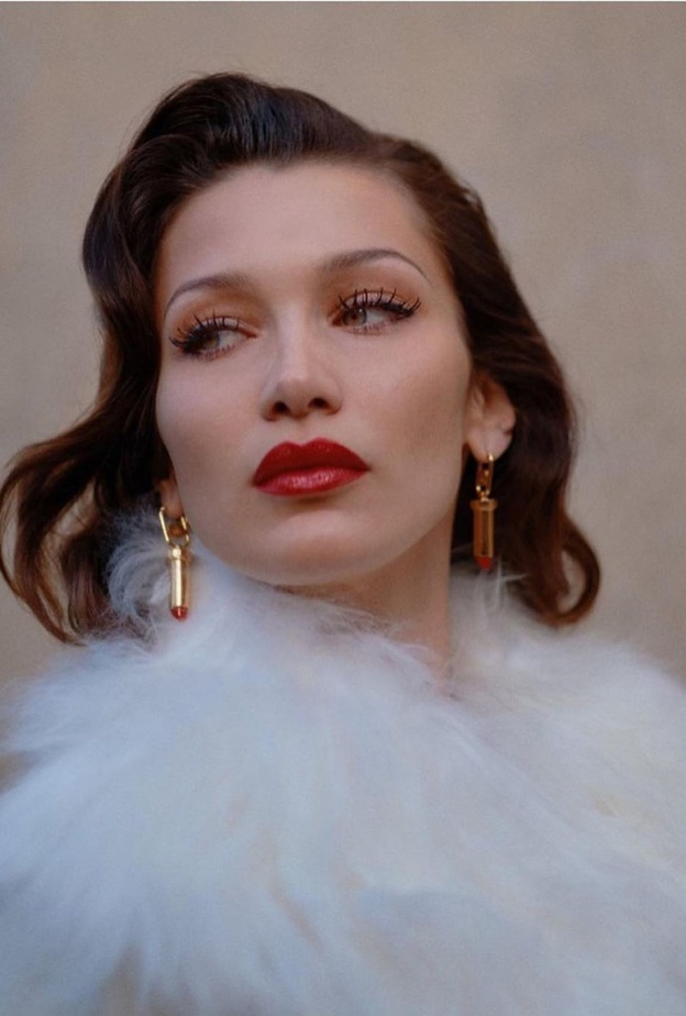 صور بيلا حديد منهارة وتكشف مرورها بأزمة نفسية حادة:"أعاني من الوحدة"