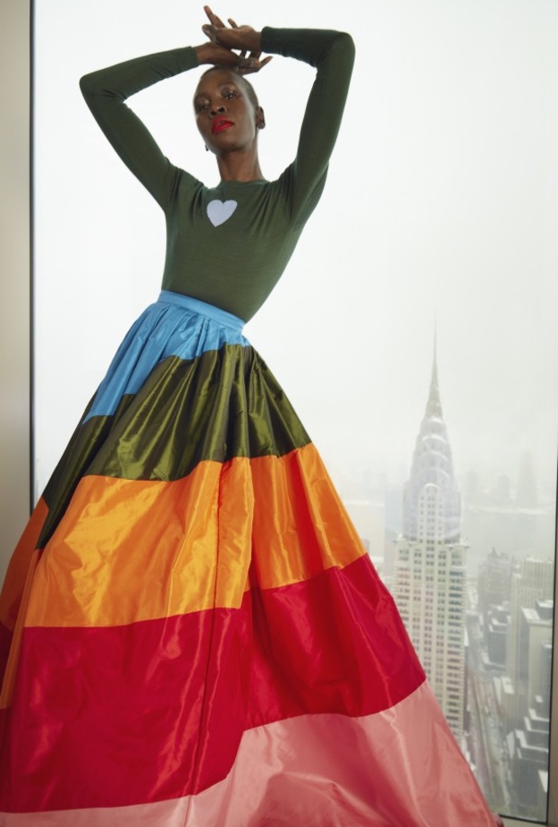 تنورة بالألوان من Carolina Herrera