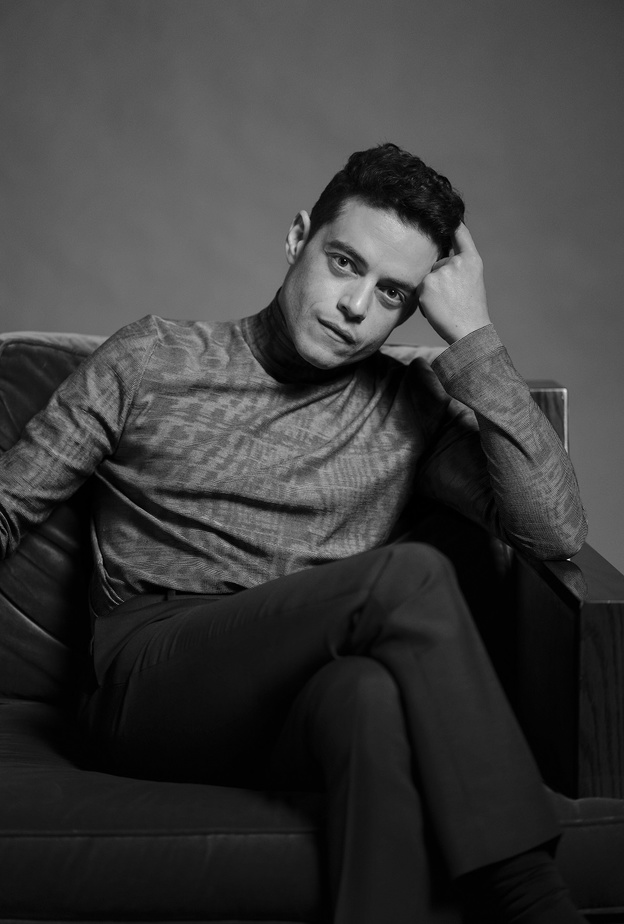 الممثل المصري العالمي رامي مالك يوجه رسالة للشباب العربي في حوار حصري مع "هي"