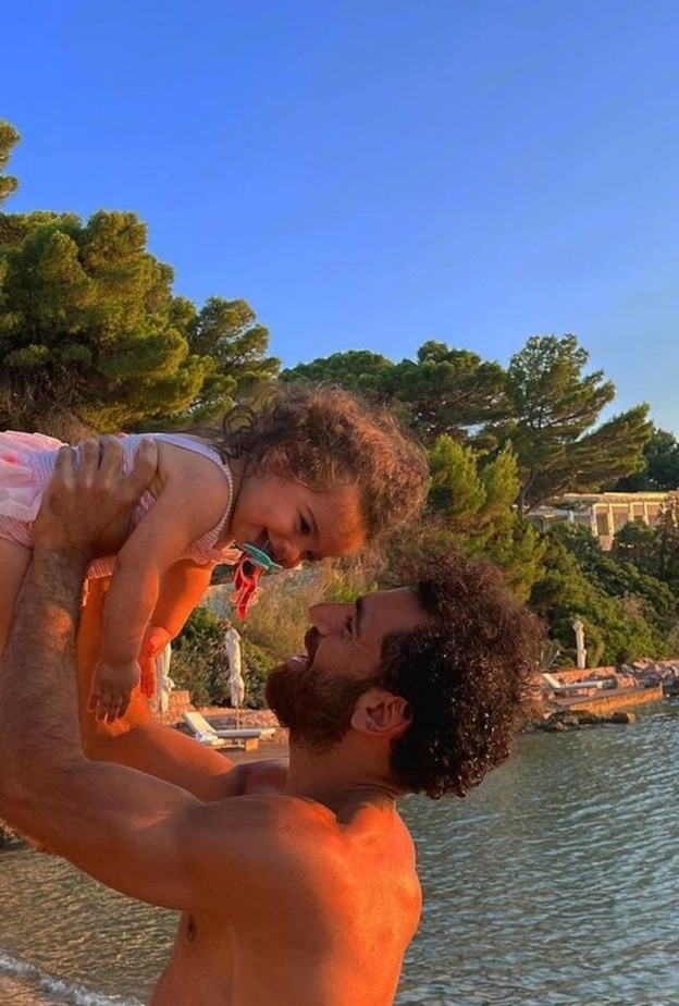 محمد صلاح وابنته كيان