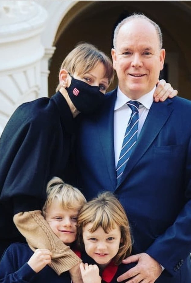 الأميرة تشارلين تعود إلى موناكو