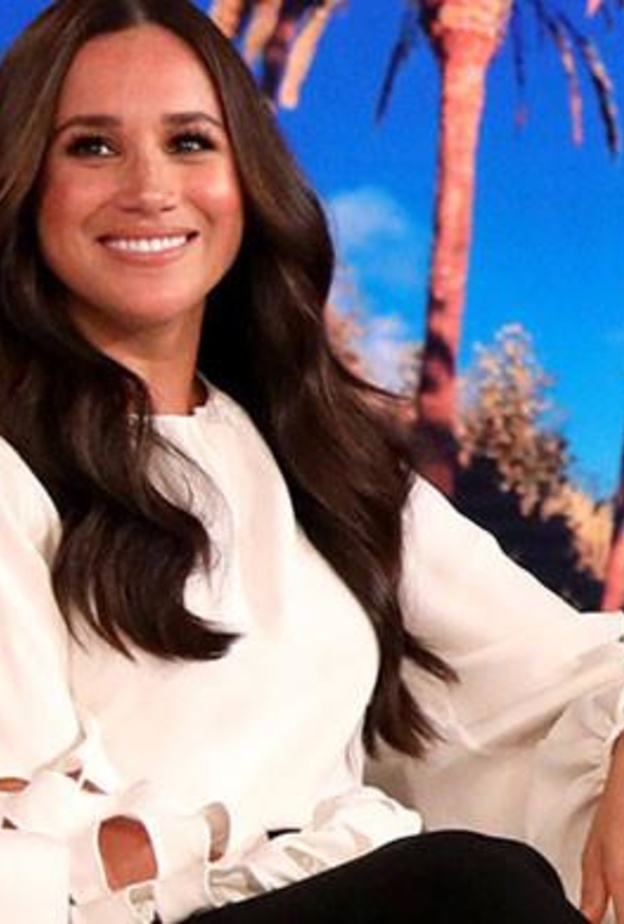 في مقطع دعائي طريف.. ميغان ماركل تصف كيف كانت تخرج من صندوق سيارتها وهي معطلة