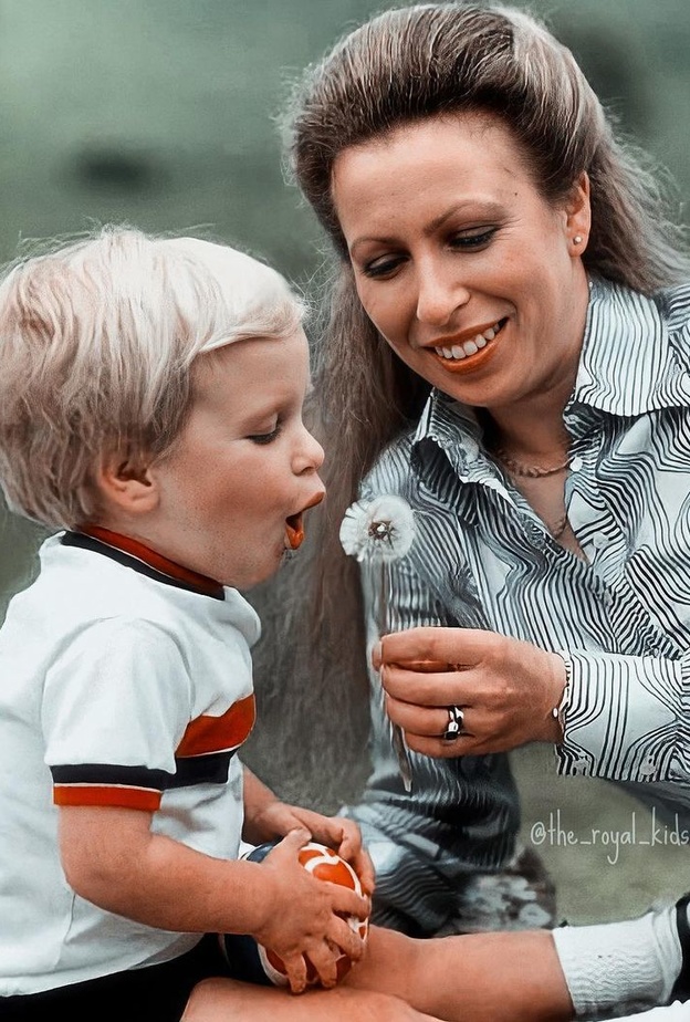 بيتر فيليبس يحتفل بعيد ميلاده 44