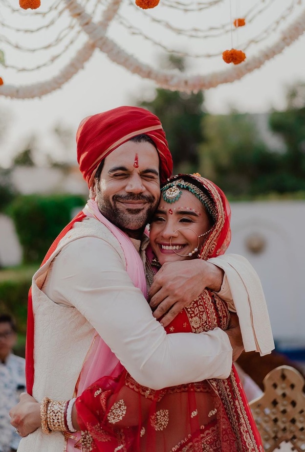 ماذا كانت ردة فعل راجكومار راو وعروسه للغائبين عن حفل زفافهم ؟