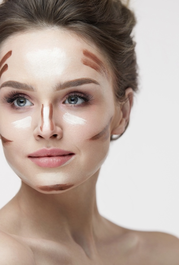 طريقة تصغير الأنف بالمكياج بالخطوات