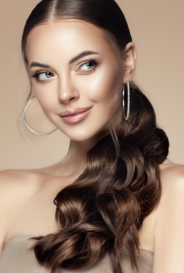 تسريحات شعر خريف 2021 بطريقة عصرية وبسيطة