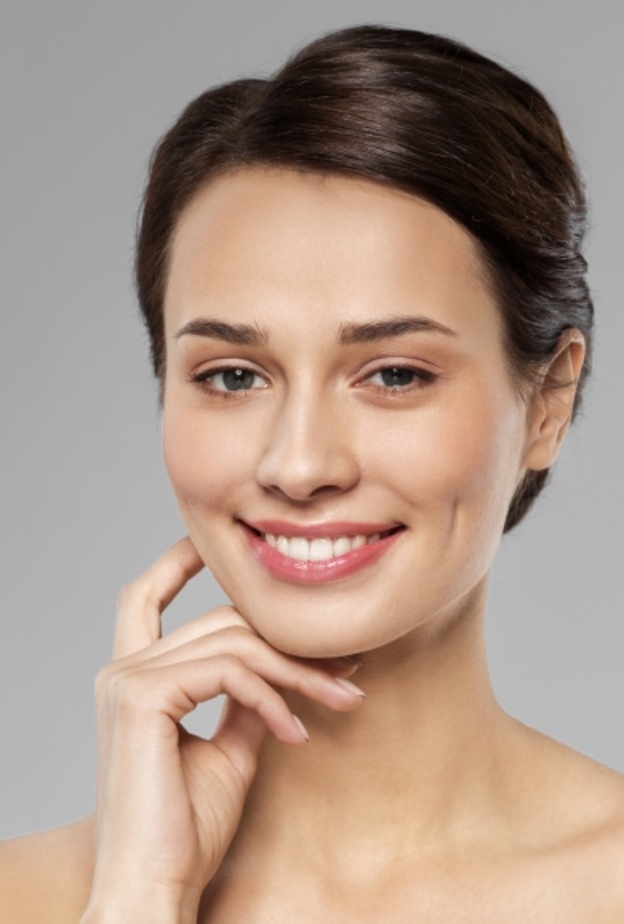 طريقة عمل غمازات الوجه من دون جراحة