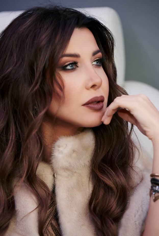 أبرز تسريحات شعر ومكياج النجمات هذا الأسبوع من الأجمل