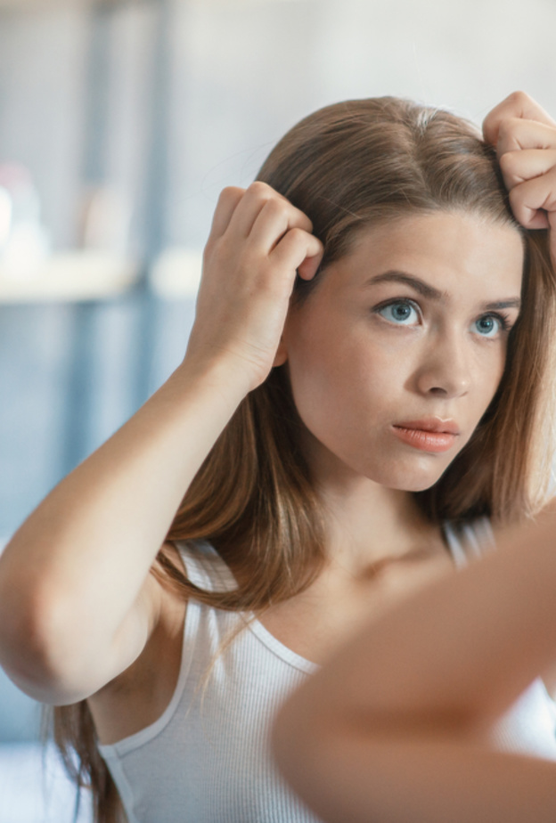 shutterstock_لا بد من علاج مشاكل فروة الرأس قبل الزفاف