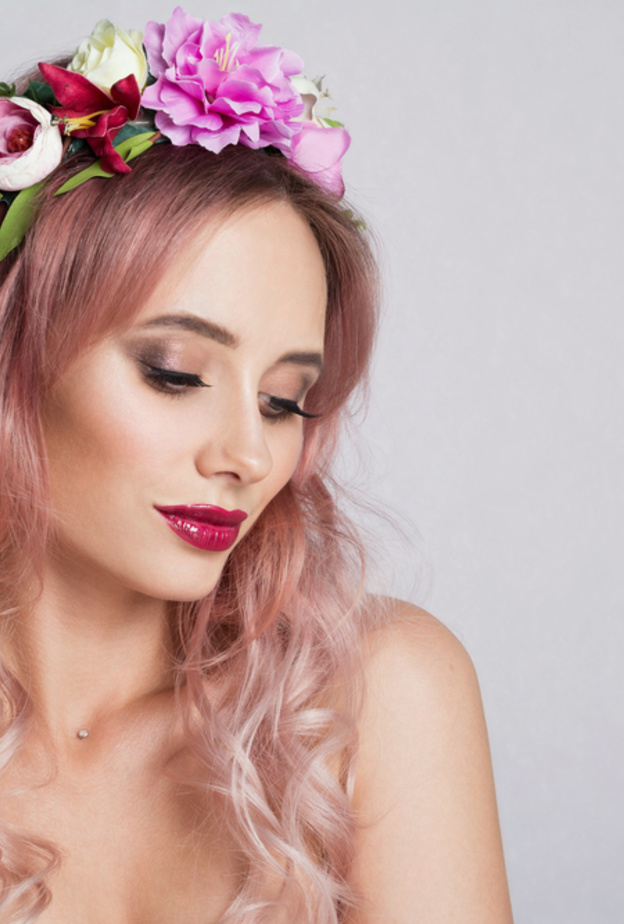 أروع التصفيفات بألوان الباستيل للعروس الجريئة