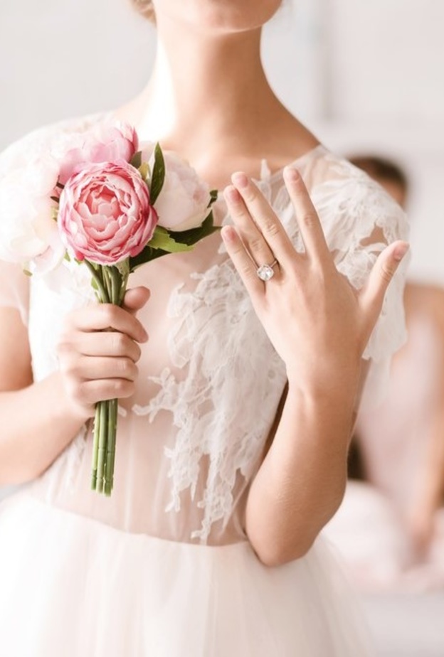 خواتم ذهب ناعمة للعروس صاحبة الاصابع الرفيعة