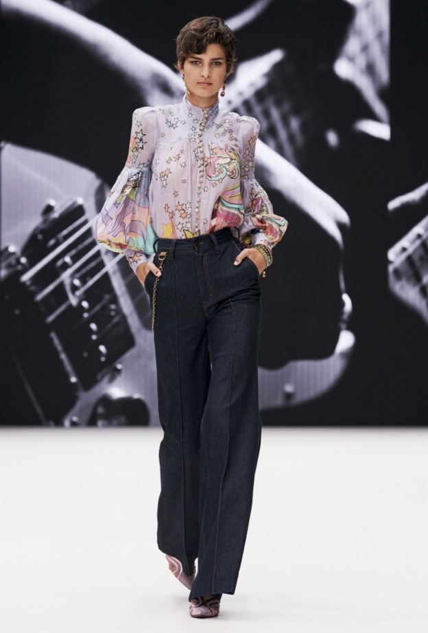 قميص ملون مميّز من Zimmermann