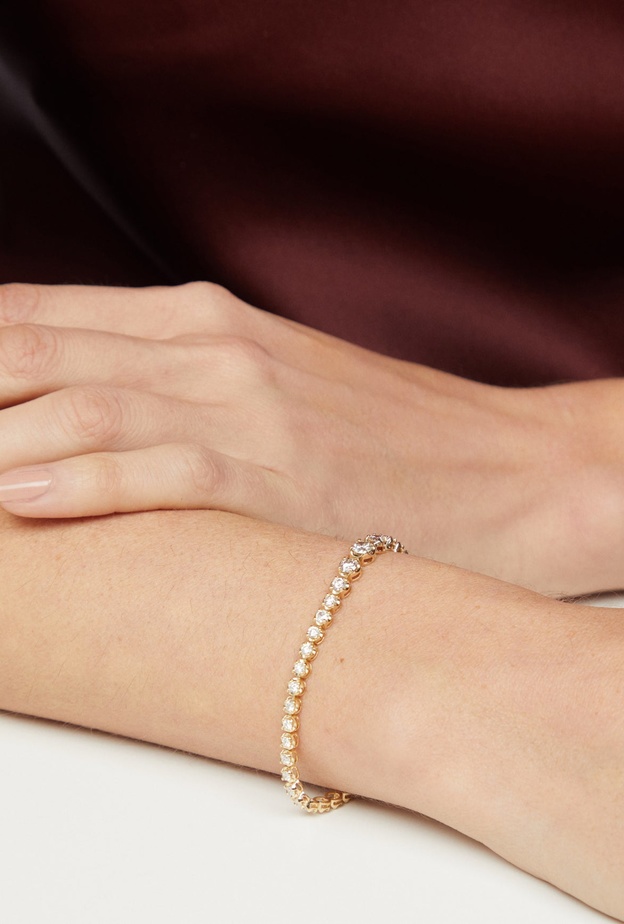 أجمل موديلات أساور التنس لاطلالتك في رأس السنة