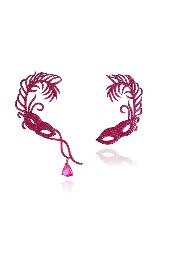 أقراط من ليديا كورتاي  Lydia Courteille