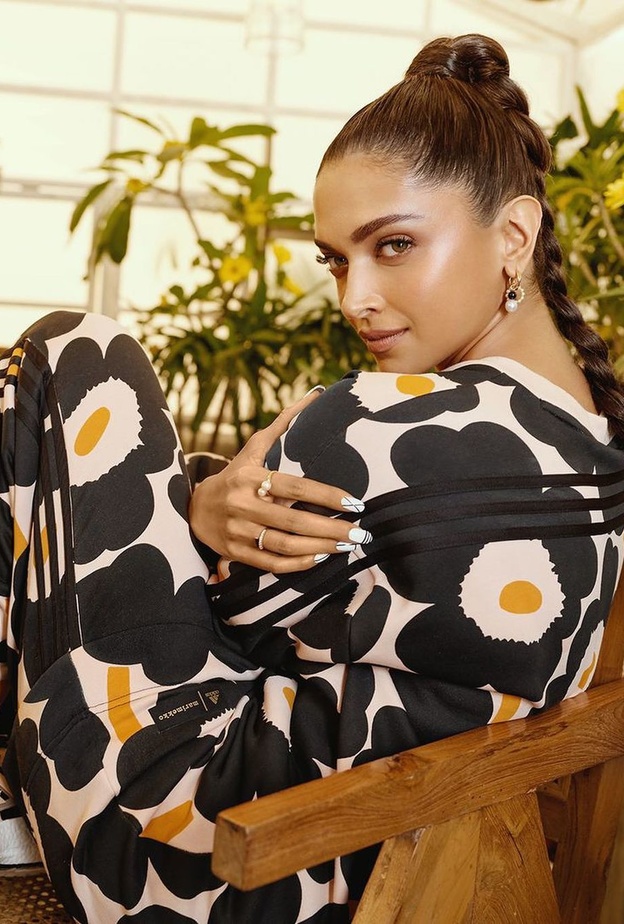 استقبال حافل للنجمة ديبيكا بادوكون