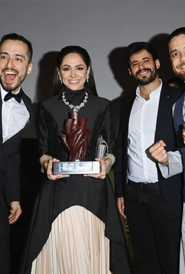 تعرفوا على الفنانة "سُمية رضا" بطلة فيلم "تمزُّق" الفائز بجائزة أفضل فيلم سعودي في مهرجان البحر الأحمر