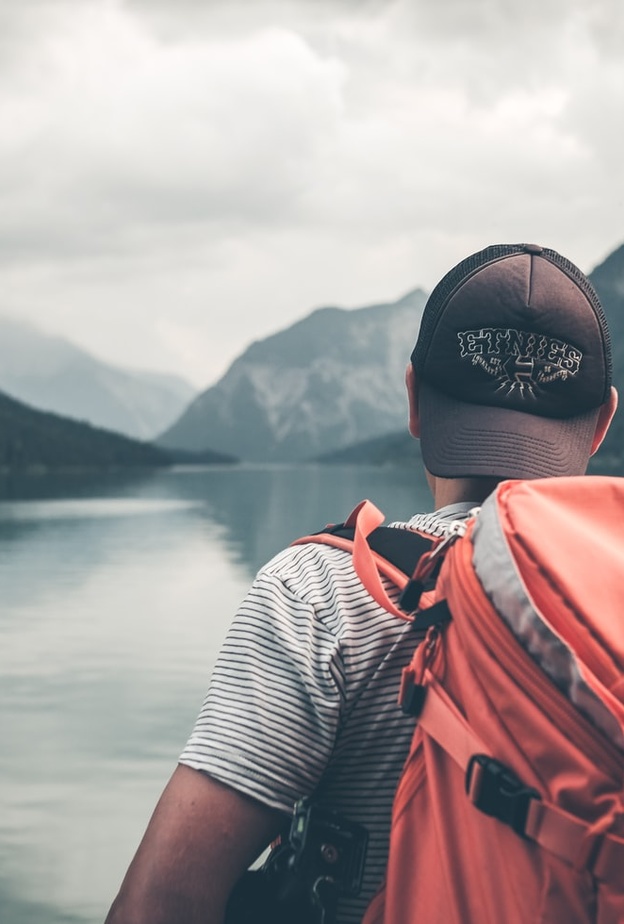 اهم المستلزمات عند السفر في رحلات احتفالات نهاية العام