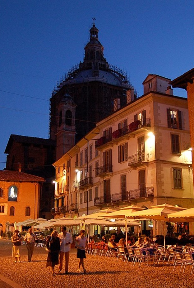 بافيا من كنوز السياحة في ايطاليا بواسطة Michael Paraskevas