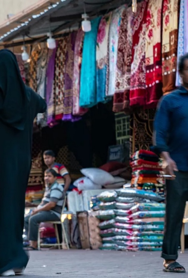 سوق شارع الحب.. وجهة مثالية لعشاق التسوق في الدمام - المصدر روح السعودية