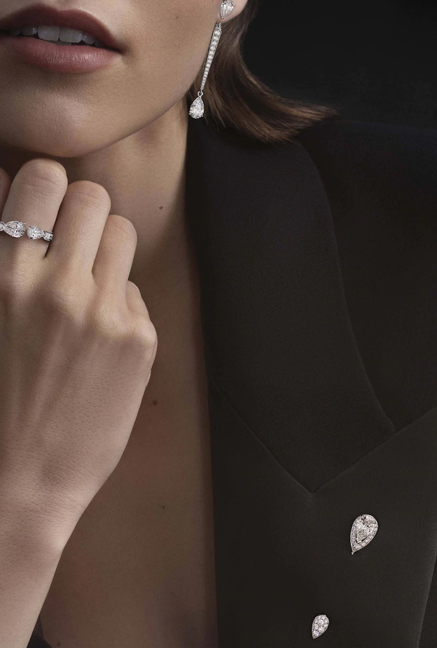 تصاميم بروشات فخمة لسهرة رأس السنة