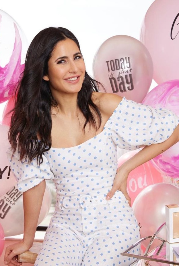 تعرفوا على آخر استعدادات زفاف كاترينا كيف