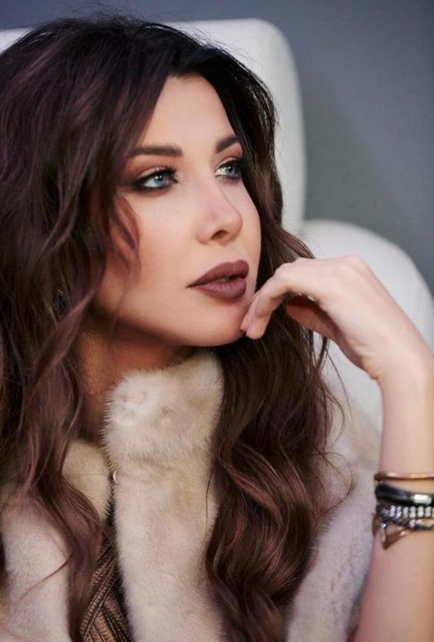 أبرز نجمات خضغن لتغييرات جذرية بإطلالاتهن الجمالية خلال العام 2021