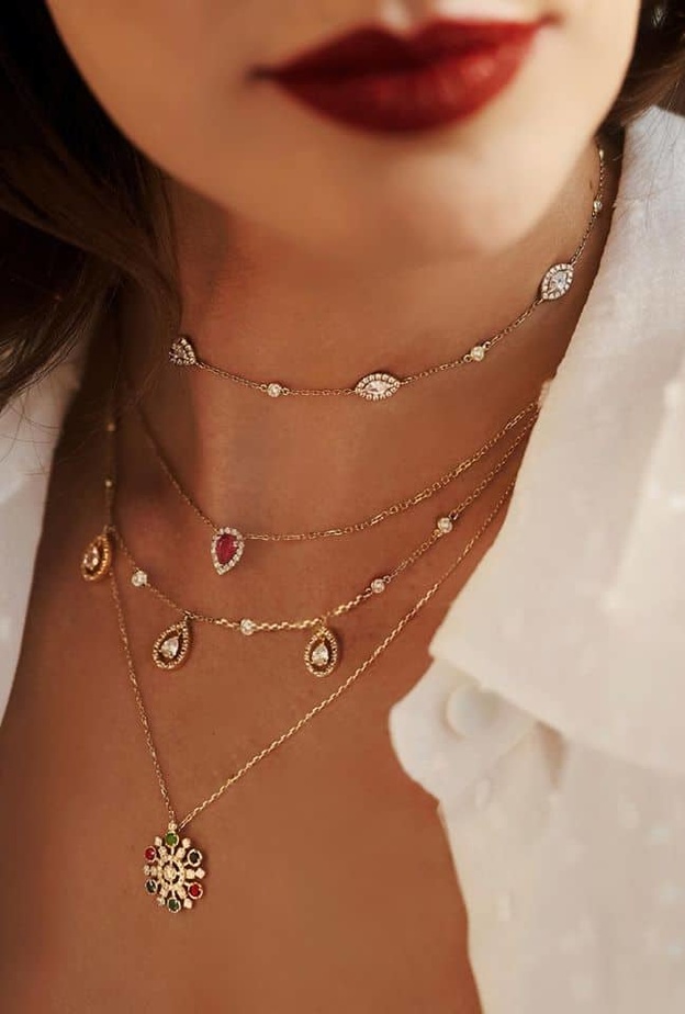 جاذبية في اليوم الوطني الاماراتي بأجمل مجوهرات ذهب