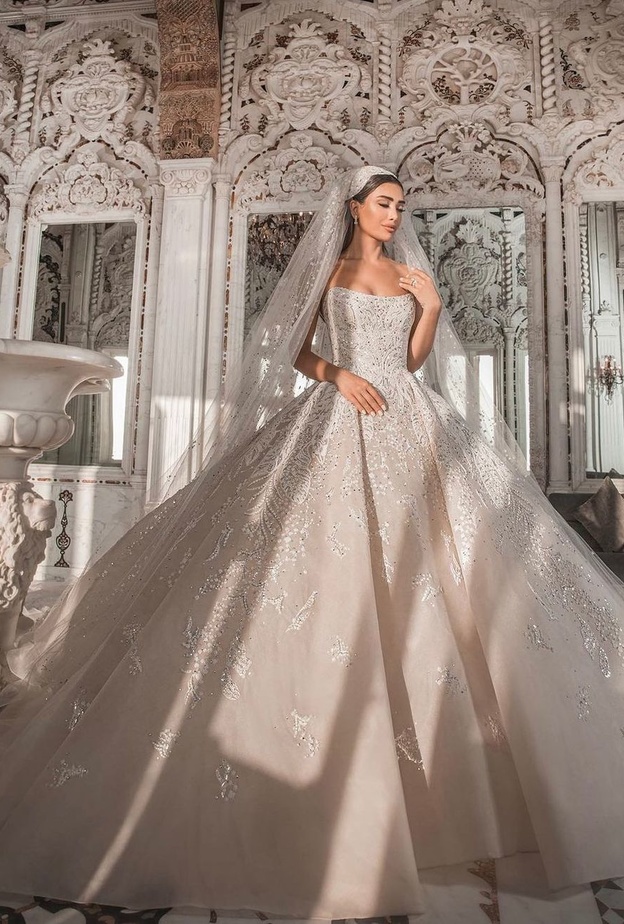 جيسيكا عازار بفستان الزفاف= انستغرام جيسيكا عازار