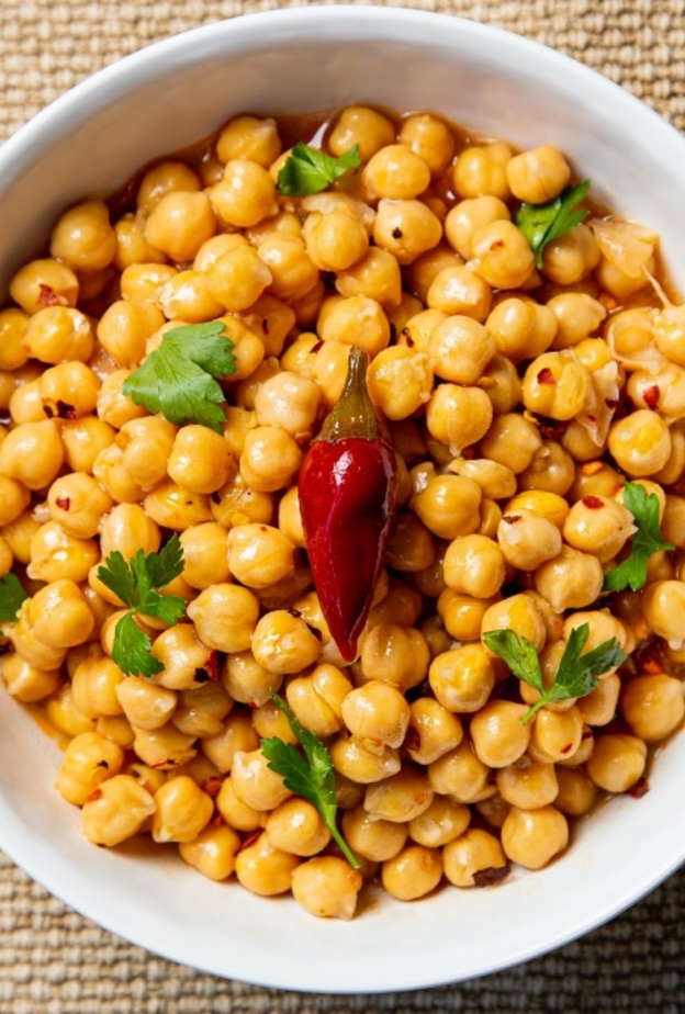 ماهي فوائد الحمص للمعدة