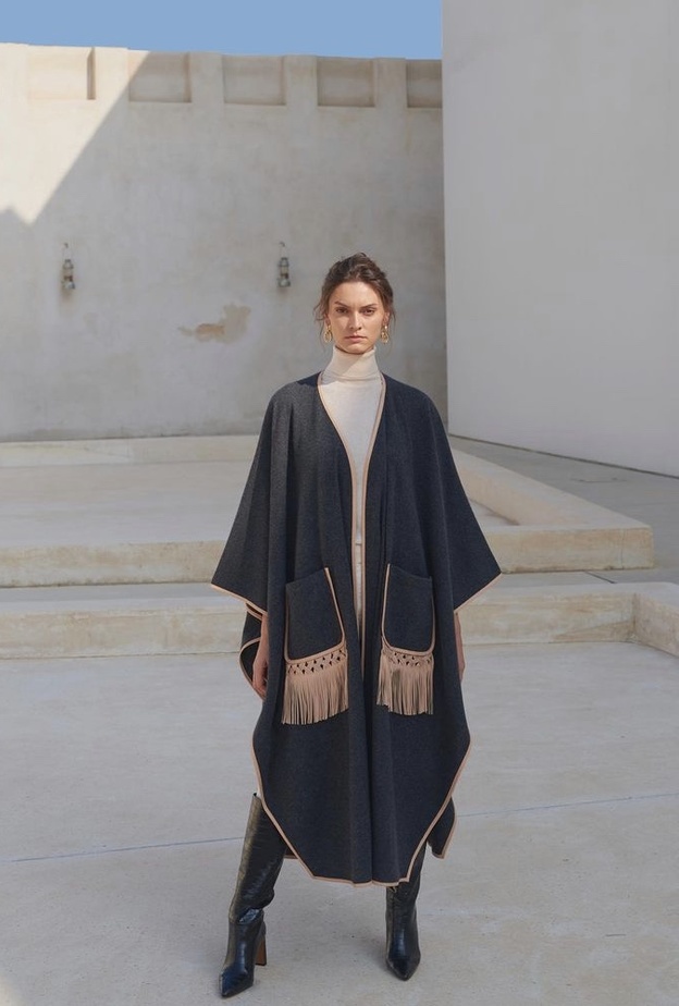 خمس معاطف شتوية أنيقة من مصممات سعوديات 