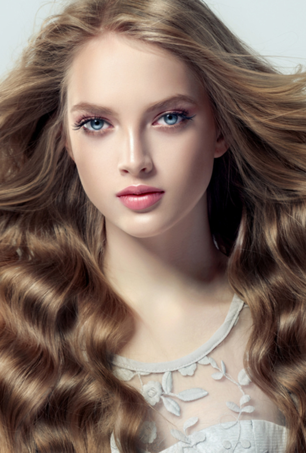 طريقة تحضير ماسك السدروزيت الخروع لتكثيف الشعر