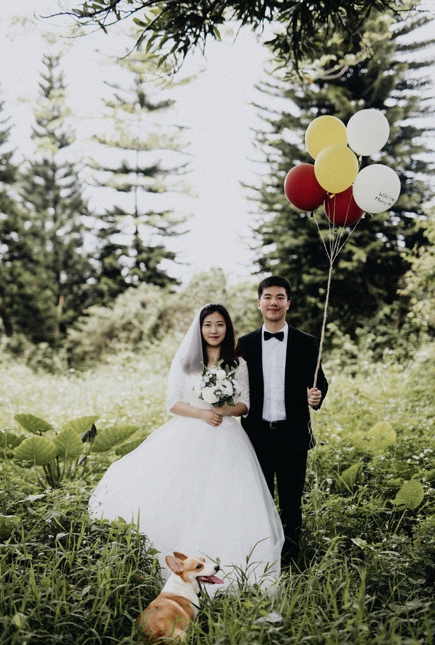 عروس تلغي دعوة صديقة طفولتها إلى حفل زفافها