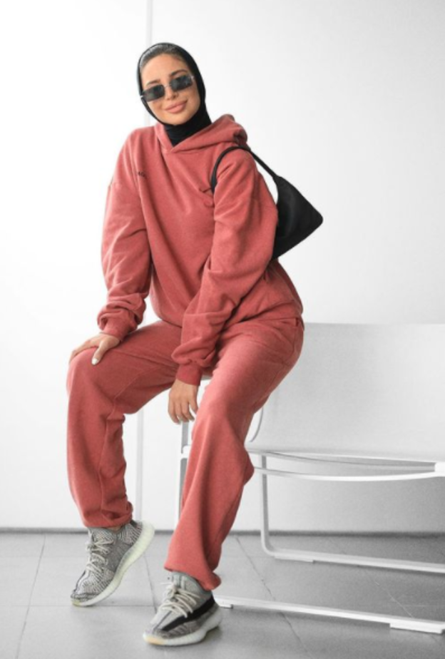 ملابس رياضية للمححبات بتصاميم شبابية ومريحة