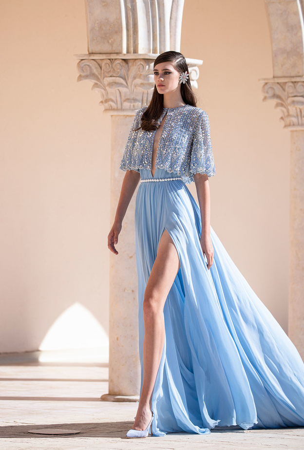 فساتين خطوبة مع كاب قصير انستقرام@georgeshobeika