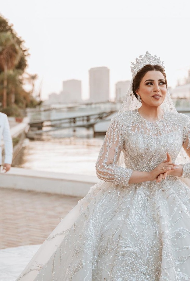 فساتين زفاف للمحجبات انستقرام@ayamakramofficial