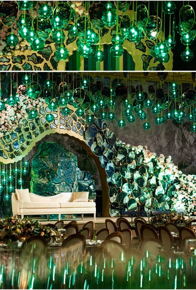 كوشات اعراس فخمة من حفلات زفاف اماراتية من تنفيذ Tibru Weddings (3)