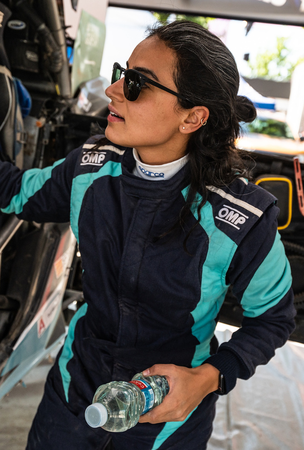 مشاعل العبيدان وصفت حصولها على ترخيص المشاركة في رالي داكار بمثابة الحلم الذي تحقق